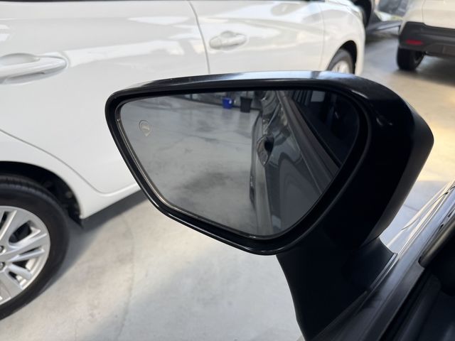 MITSUBISHI三菱 COLT PLUS  第20張相片