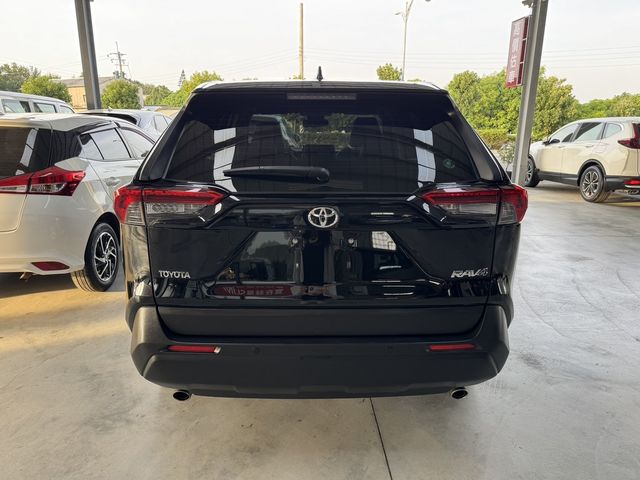 TOYOTA豐田 RAV4  第12張相片