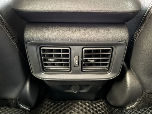 TOYOTA豐田 RAV4  第17張相片