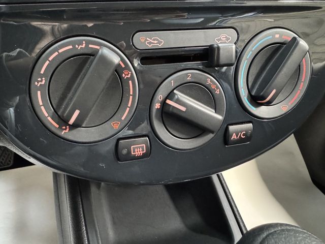 NISSAN日產 TIIDA  第7張相片