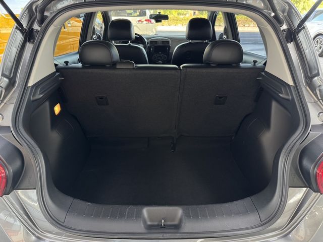 NISSAN日產 TIIDA  第15張相片