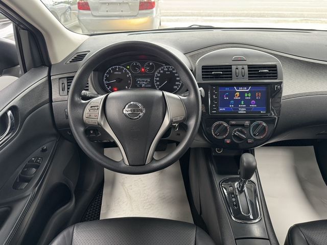 NISSAN日產 TIIDA  第5張相片