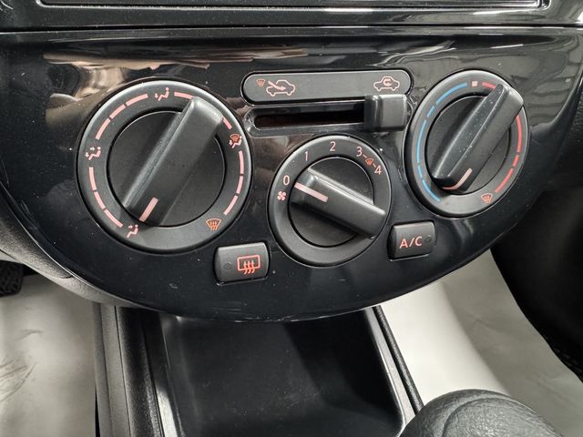 NISSAN日產 TIIDA  第7張相片
