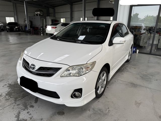 TOYOTA豐田 ALTIS  第1張相片