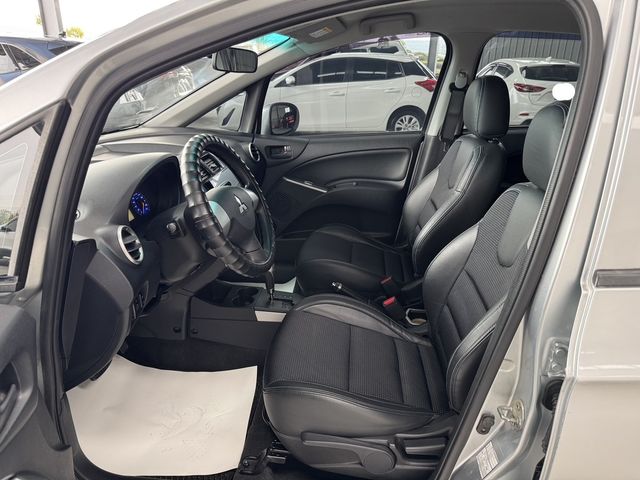 MITSUBISHI三菱 COLT PLUS  第2張相片