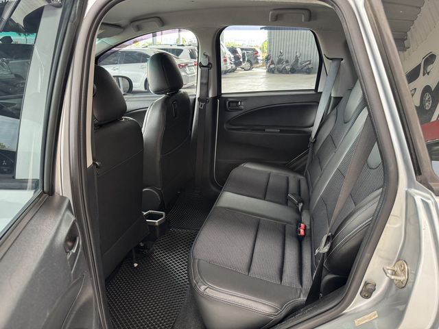 MITSUBISHI三菱 COLT PLUS  第3張相片