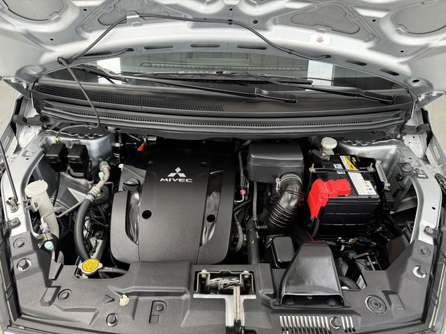 MITSUBISHI三菱 COLT PLUS  第13張相片