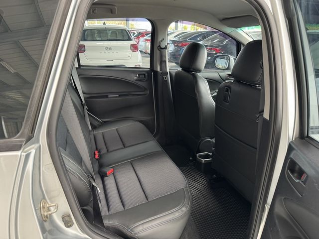 MITSUBISHI三菱 COLT PLUS  第18張相片