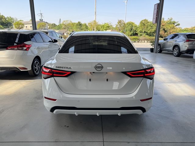NISSAN日產 SENTRA  第14張相片