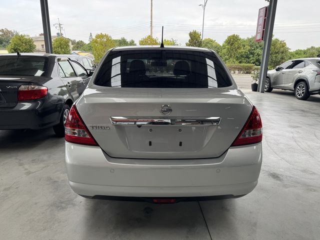 NISSAN日產 TIIDA  第15張相片