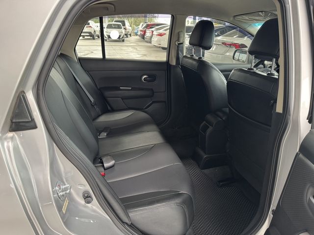 NISSAN日產 TIIDA  第18張相片