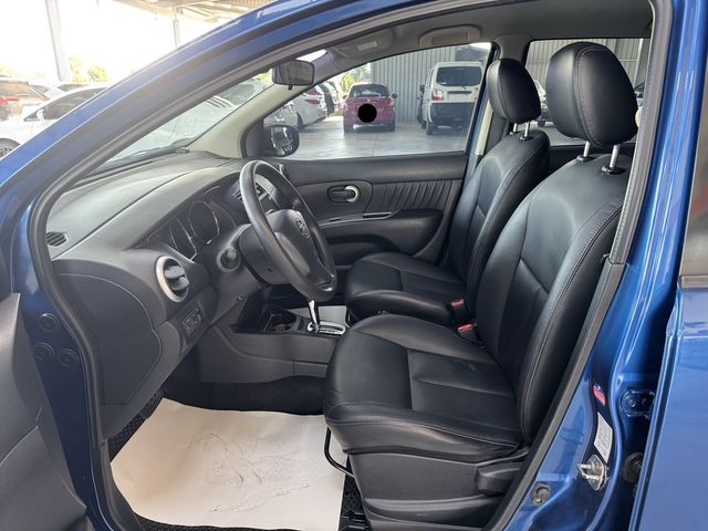 NISSAN日產 LIVINA  第2張相片