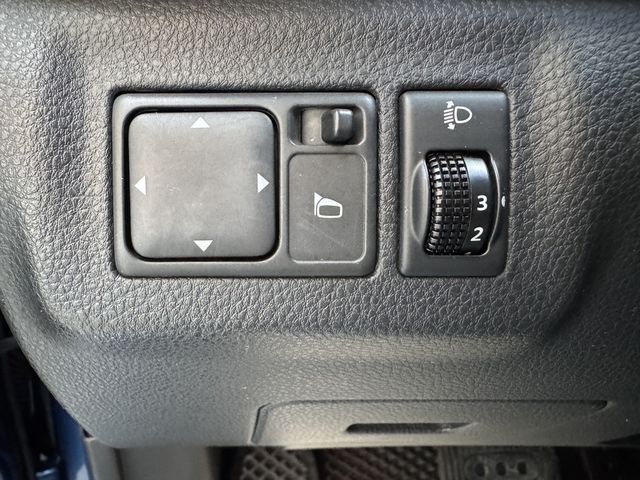 NISSAN日產 LIVINA  第11張相片