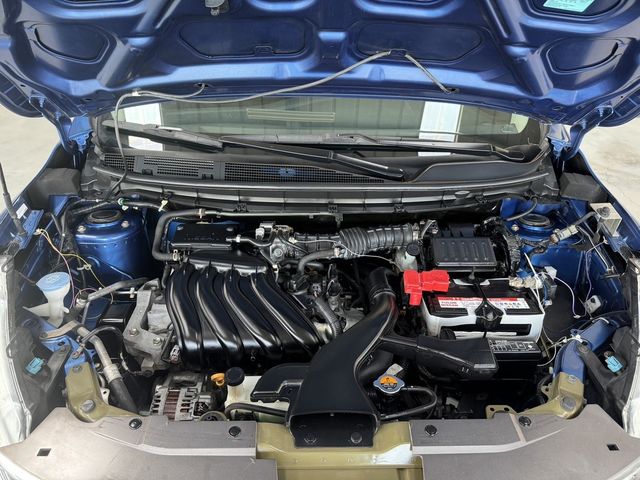 NISSAN日產 LIVINA  第13張相片