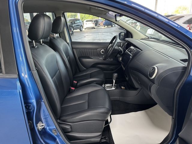 NISSAN日產 LIVINA  第19張相片