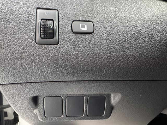 NISSAN日產 TIIDA  第12張相片