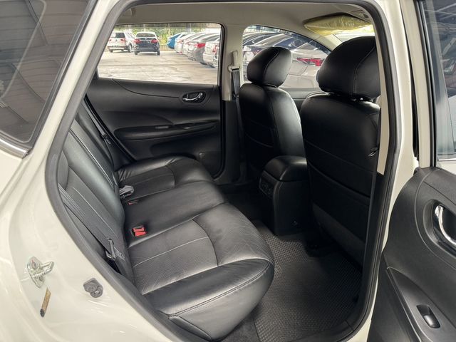 NISSAN日產 TIIDA  第18張相片