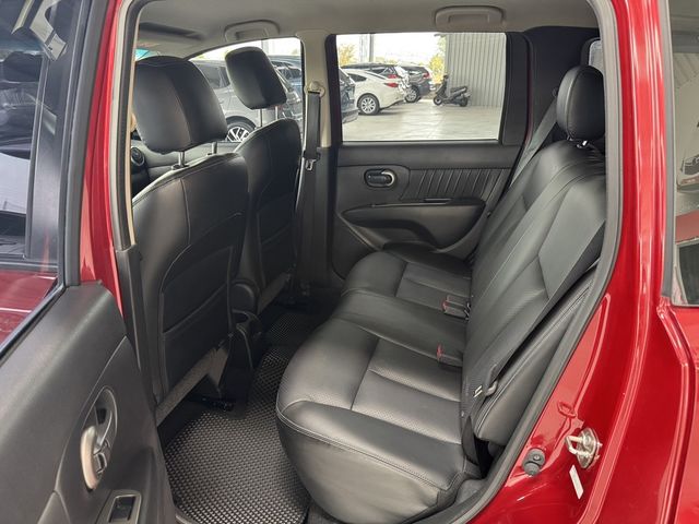 NISSAN日產 LIVINA  第3張相片