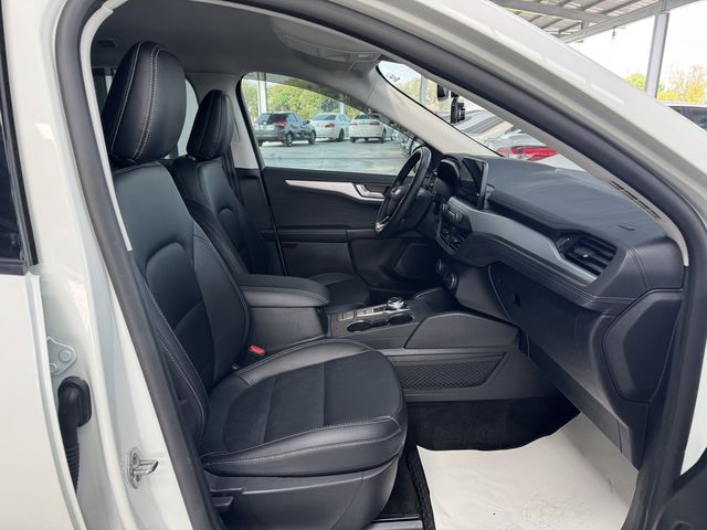 FORD福特 KUGA  第18張相片