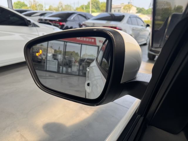 FORD福特 KUGA  第19張相片