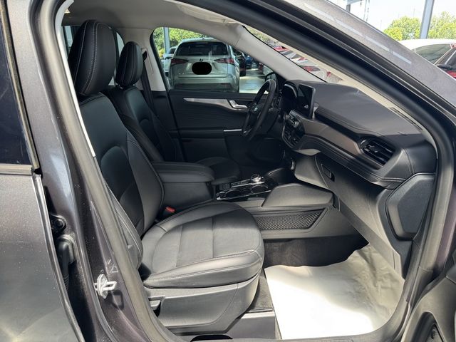 FORD福特 KUGA  第19張相片