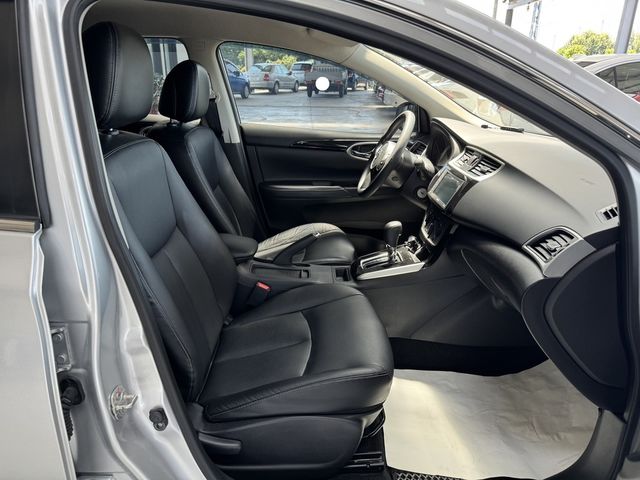 NISSAN日產 SENTRA  第19張相片