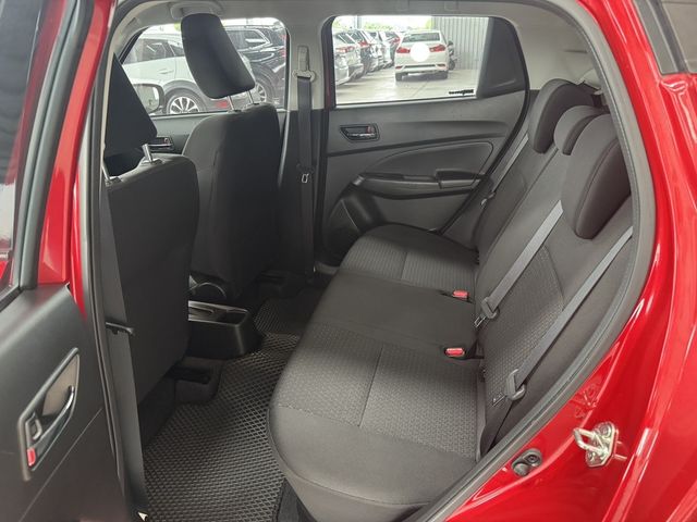 SUZUKI鈴木 SWIFT  第3張相片