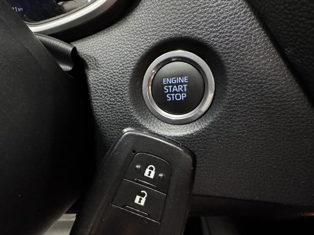 TOYOTA豐田 COROLLA SPORT  第9張相片