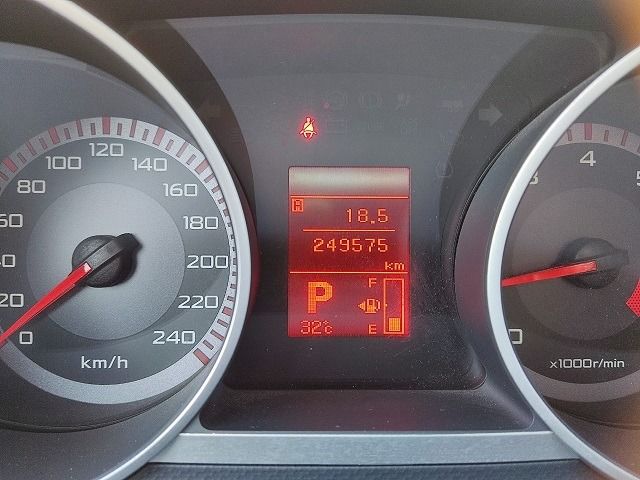 MITSUBISHI三菱 OUTLANDER  第5張相片