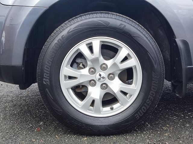 MITSUBISHI三菱 OUTLANDER  第17張相片