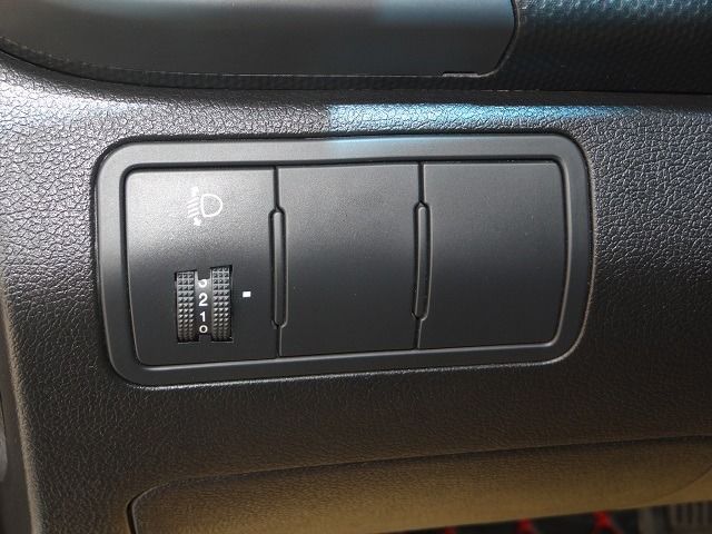 HYUNDAI現代 VERNA  第14張相片