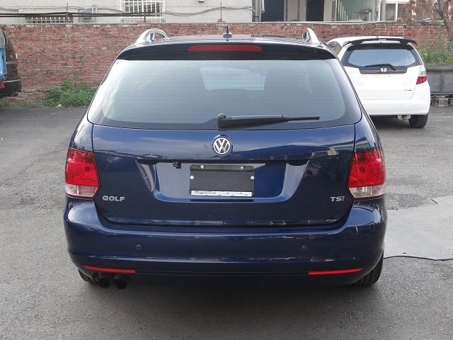 VOLKSWAGEN福斯 GOLF VARIANT  第4張相片
