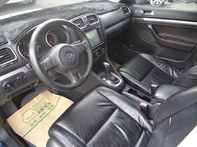 VOLKSWAGEN福斯 GOLF VARIANT  第7張相片