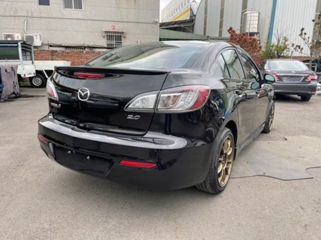 MAZDA馬自達 MAZDA 3  第2張相片