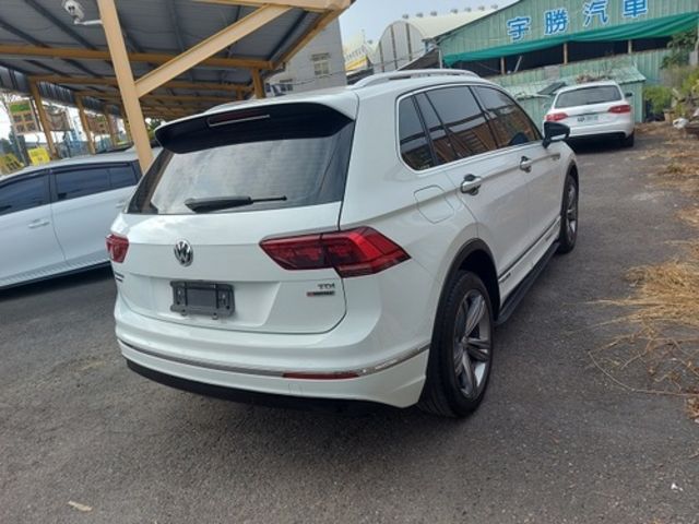 VOLKSWAGEN福斯 TIGUAN  第2張相片