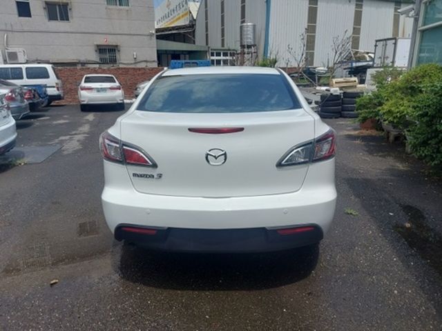 MAZDA馬自達 MAZDA 3  第4張相片