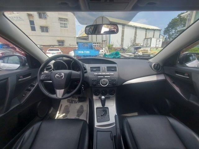MAZDA馬自達 MAZDA 3  第9張相片