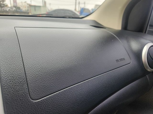 NISSAN日產 LIVINA  第23張相片