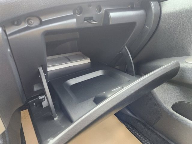 NISSAN日產 LIVINA  第27張相片