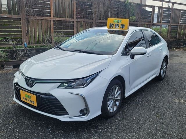 TOYOTA豐田 ALTIS  第1張相片