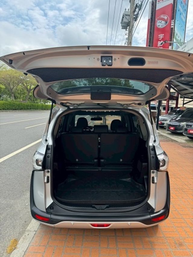 TOYOTA豐田 SIENTA  第17張相片