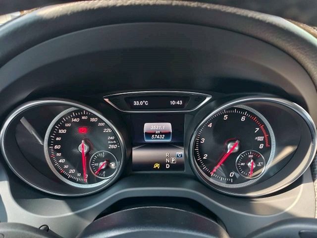 M-BENZ賓士 GLA180  第5張相片