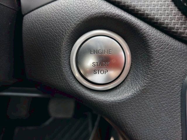 M-BENZ賓士 GLA180  第16張相片