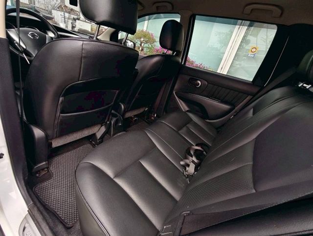 NISSAN日產 LIVINA  第8張相片