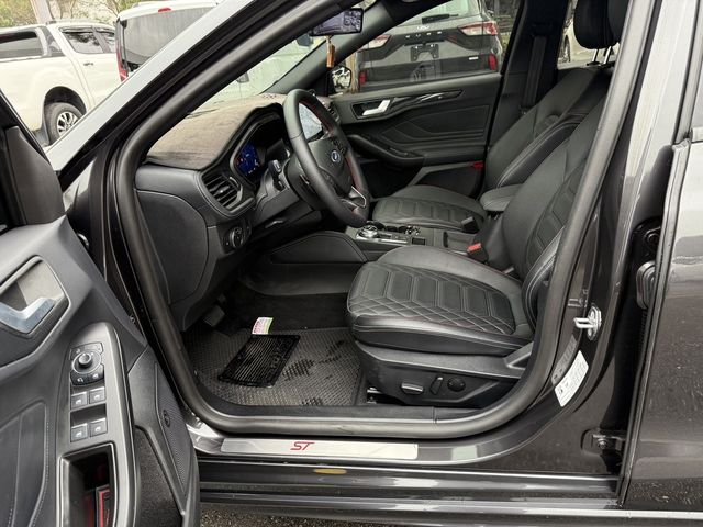 FORD福特 FOCUS WAGON  第8張相片
