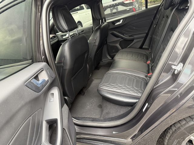 FORD福特 FOCUS WAGON  第9張相片