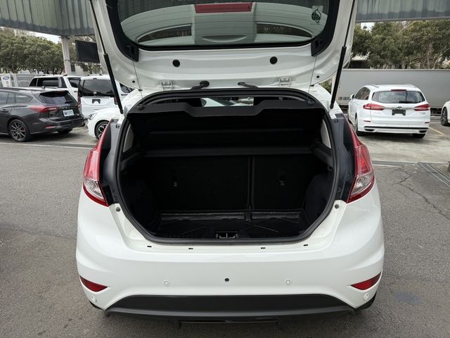 FORD福特 FIESTA  第7張相片