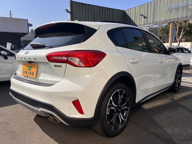 FORD福特 FOCUS ACTIVE  第2張相片