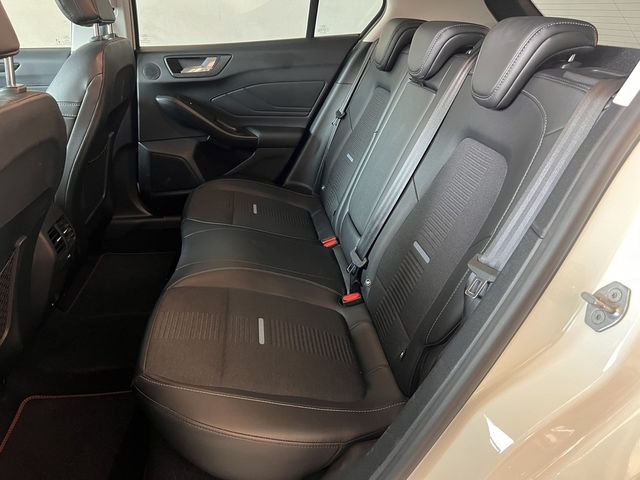 FORD福特 FOCUS ACTIVE  第10張相片