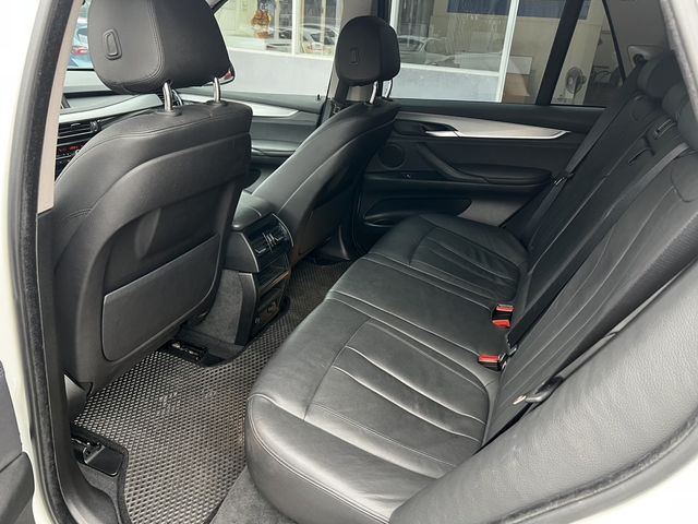 BMW寶馬 X5 XDRIVE25D  第7張相片